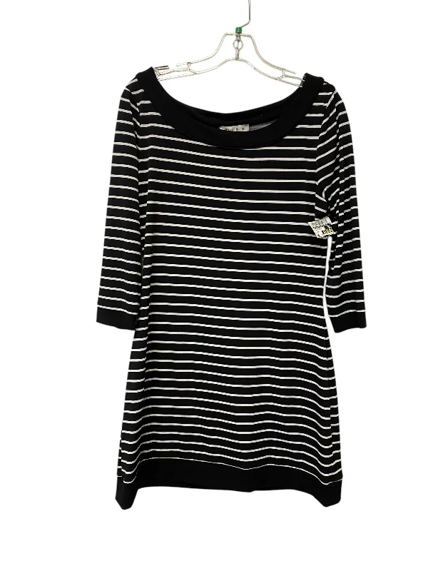 Top 3/4 Sleeve By White House Black Market In Black & White, Size: M