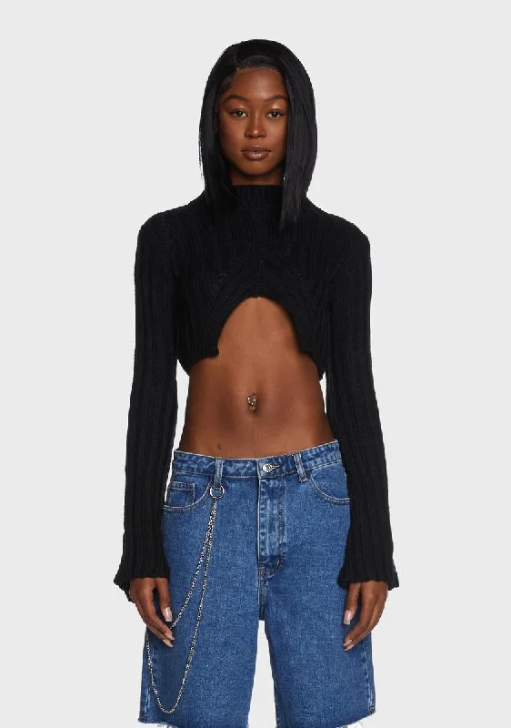 Feminine Soft - Hued Styles Incognito Queen Cropped Sweater