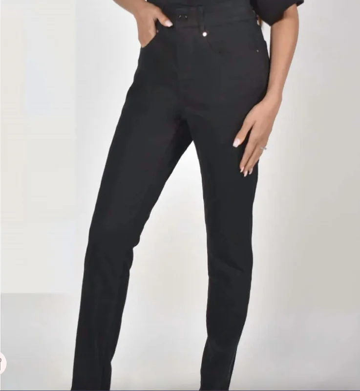 Dive Into Trendy Styles Jeans In Black